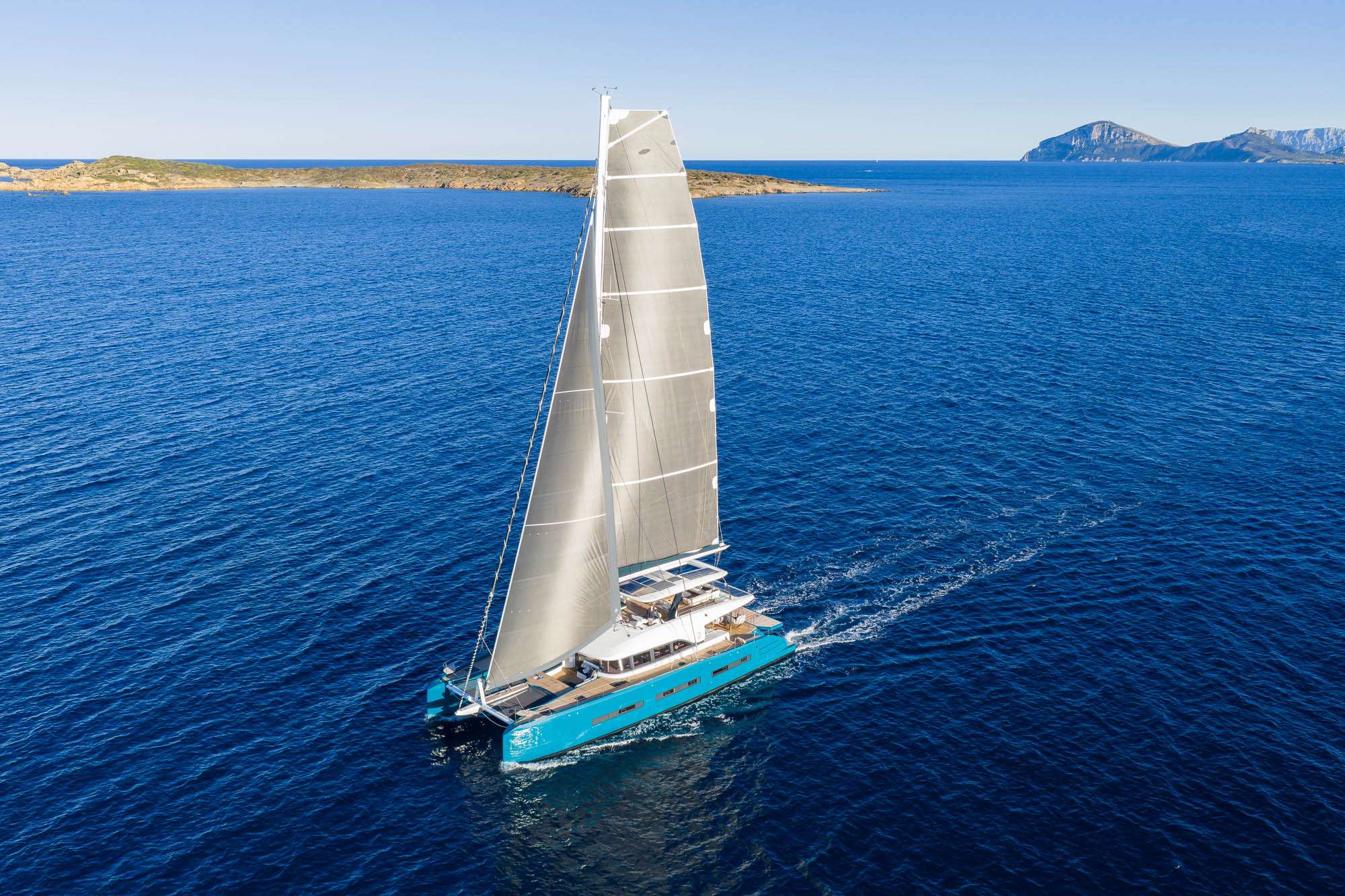 82-Lagoon-Imladris-Catamaran-Yacht-Charter-Ibiza15