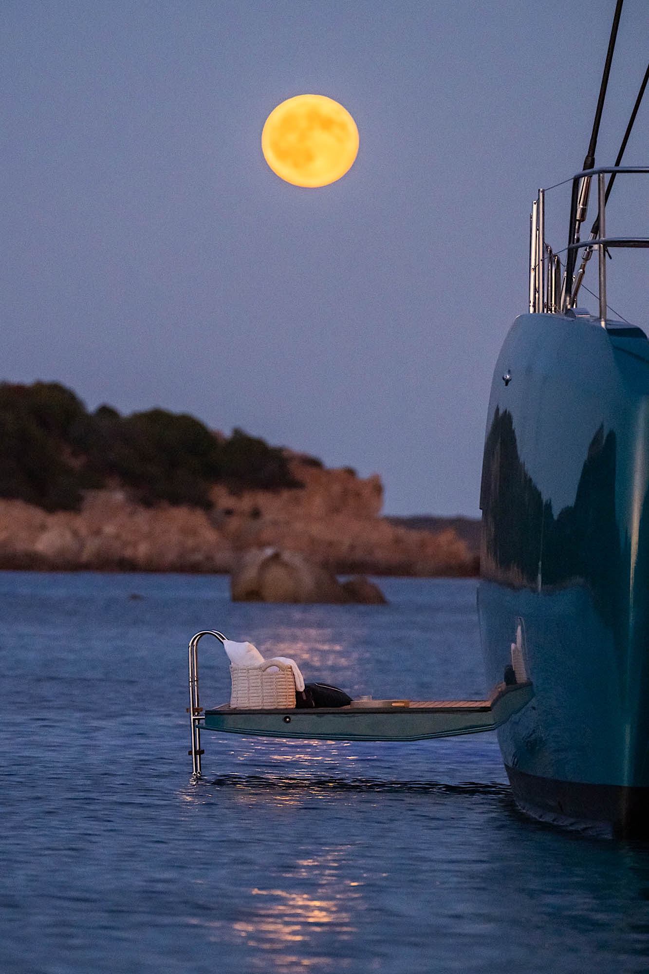 82-Lagoon-Imladris-Catamaran-Yacht-Charter-Ibiza27