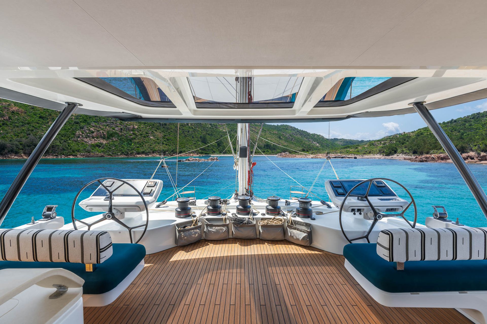 82-Lagoon-Imladris-Catamaran-Yacht-Charter-Ibiza32