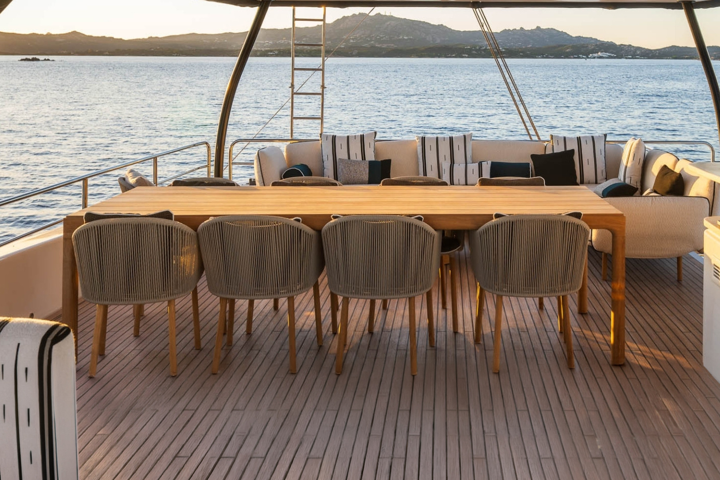 82-Lagoon-Imladris-Catamaran-Yacht-Charter-Ibiza33