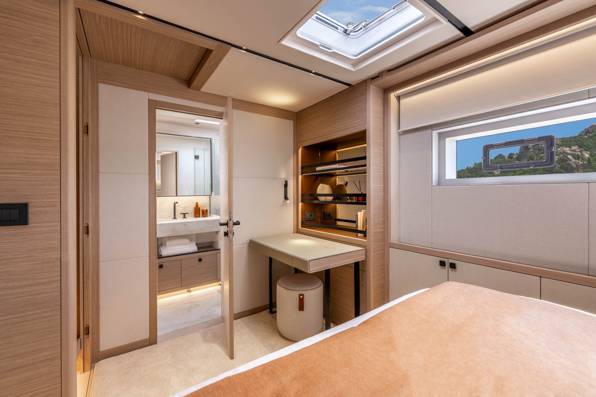 82-Lagoon-Imladris-Catamaran-Yacht-Charter-Ibiza34