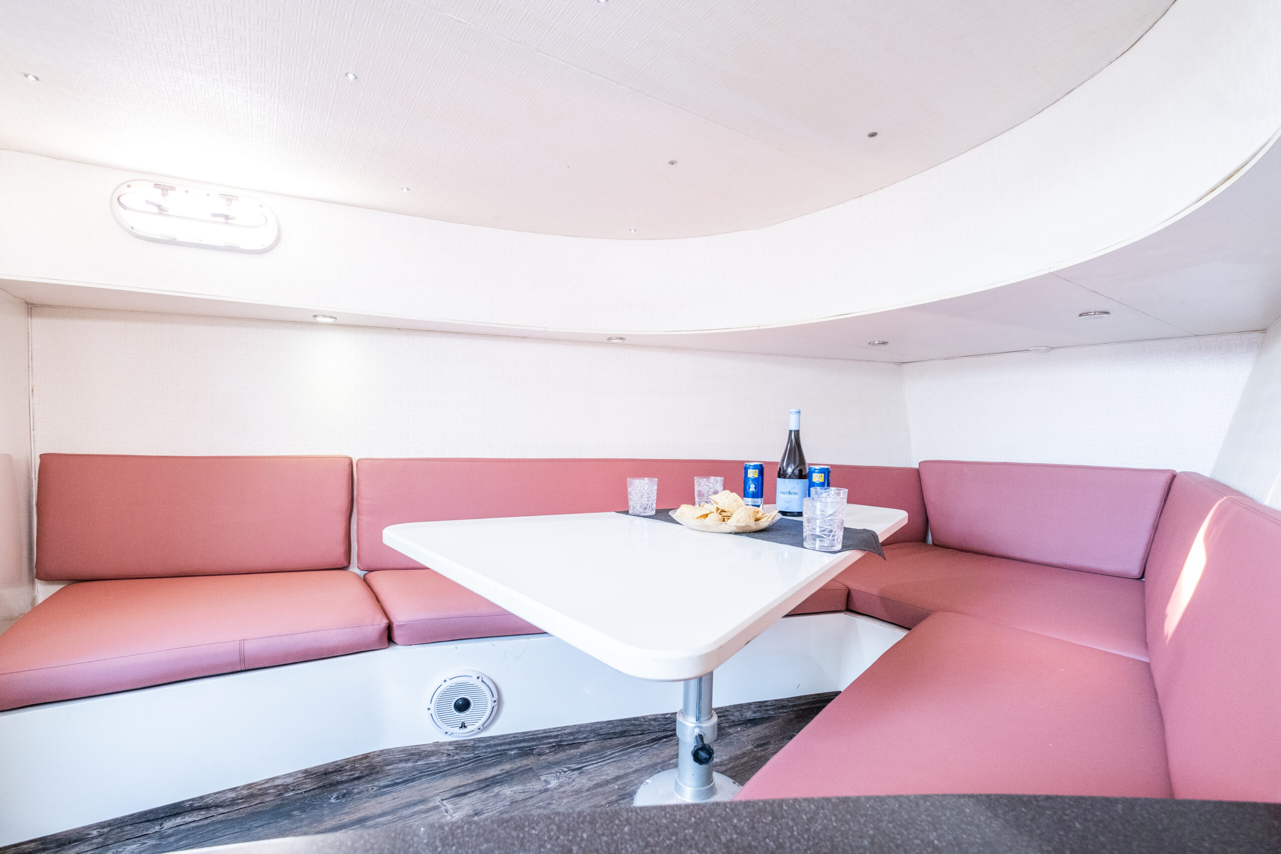 HIGH_SCI_Interior_photos_Vanquish43_Tequila_2023_005 (1)