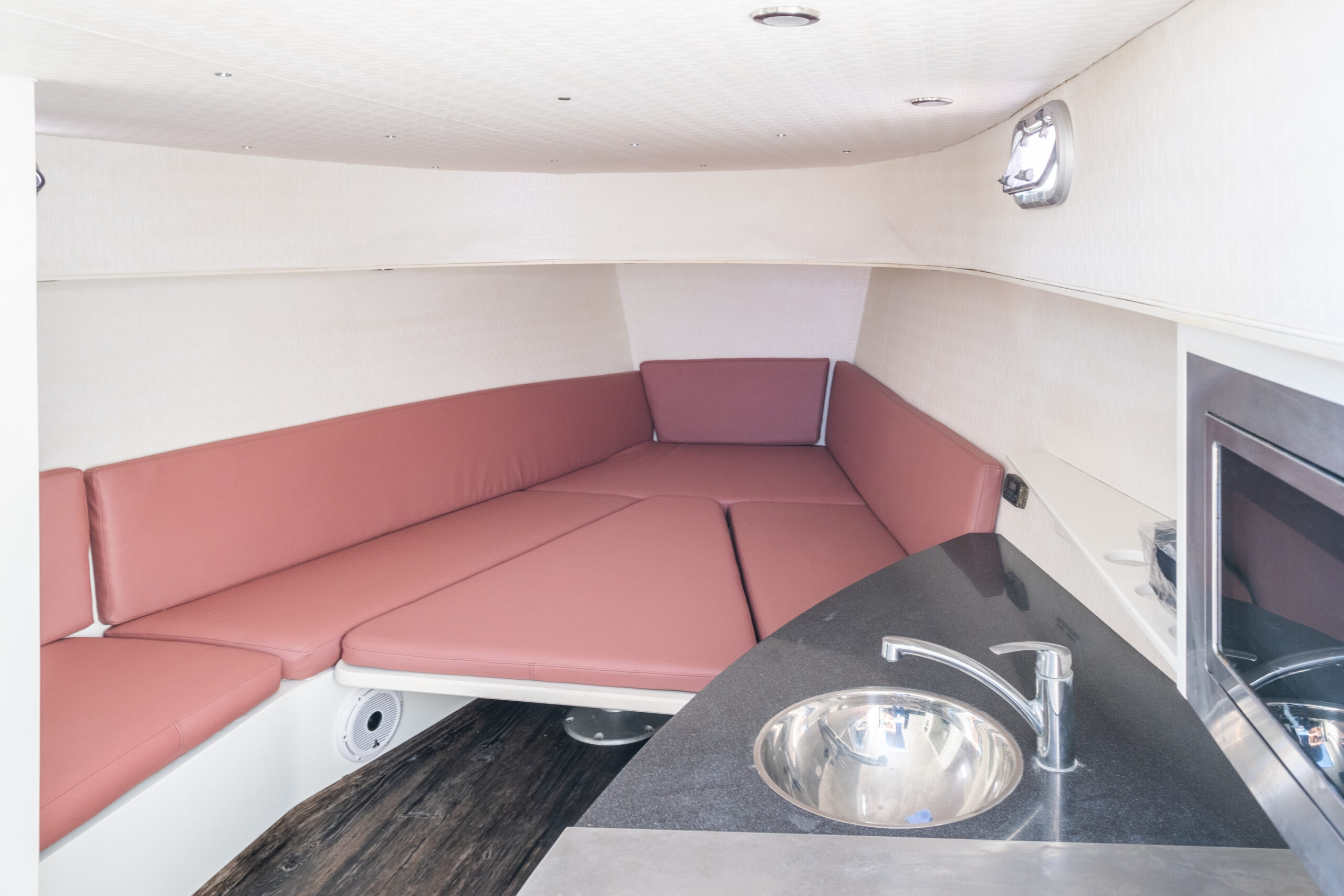 HIGH_SCI_Interior_photos_Vanquish43_Tequila_2023_010
